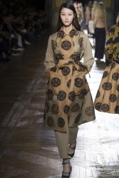 dries-van-noten-rtw-fw15-runway-39.jpg