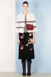 127922935_36redvalentino.jpg