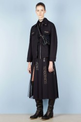 127922963_14redvalentino.jpg